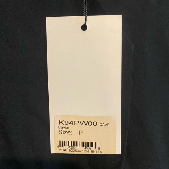 St. John Silk Georgette Tank Small NWT - Picture 6 of 10